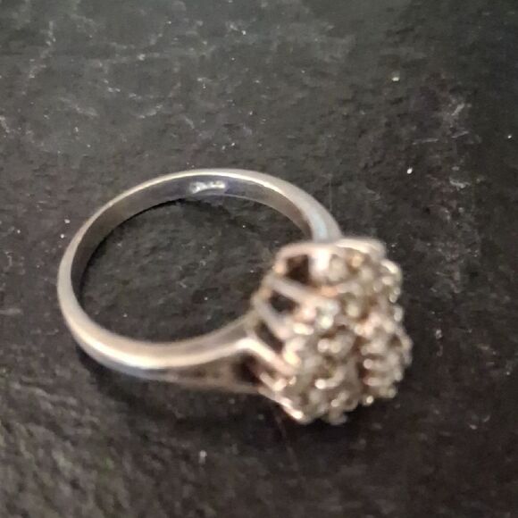 Sterling Silver 925 Cluster Cubic Zirconia Ring Size 7 - Picture 2 of 7